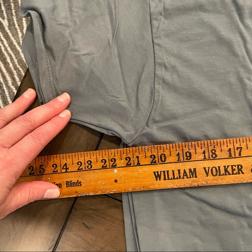 New in Bag 3 Pack Sizes M Fruit of the Loom Dark Gray V Neck shirts - Picture 11 of 14